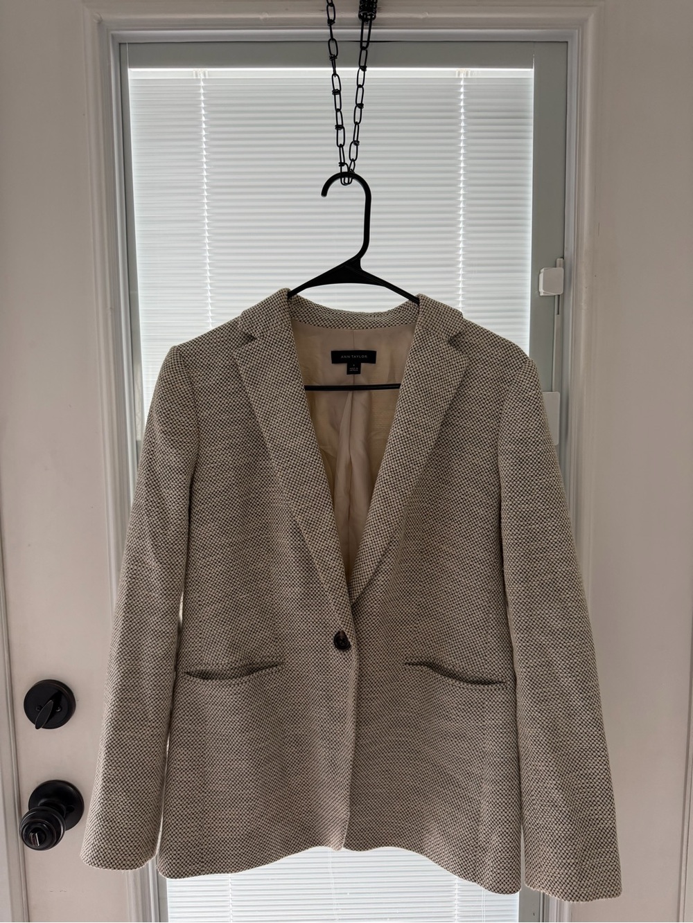 Ann Taylor Women's Cream and Black Textured Blazer Jacket